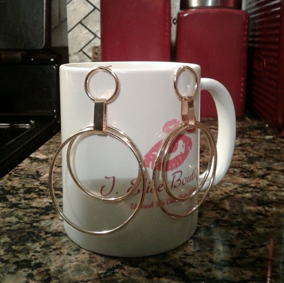 HOOPS Double Hoop Layer Earrings - Picture 1 of 5